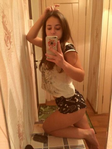 Моника